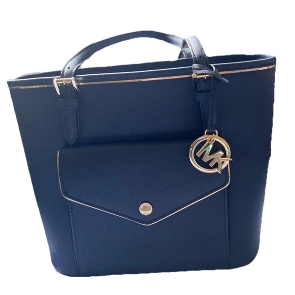 Michael Kors Handbags - MICHAEL KORS SAFFIANO FRAME MD PKT MF LEATHER TOTE BAG In NAVY